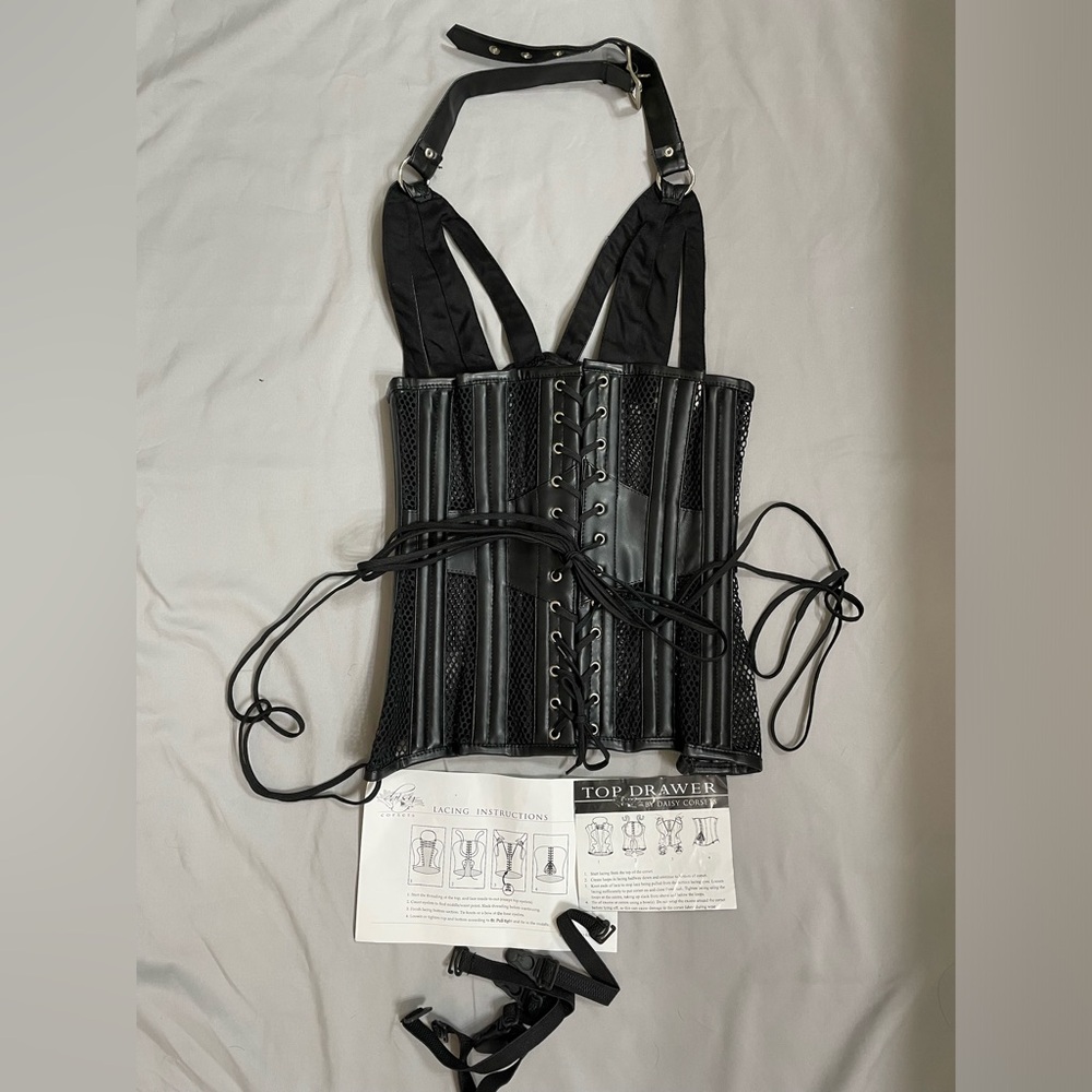 NWOT Daisy Corsets Top Drawer Faux Leather & Fishnet Steel Boned Halter Corset S - Picture 6 of 11